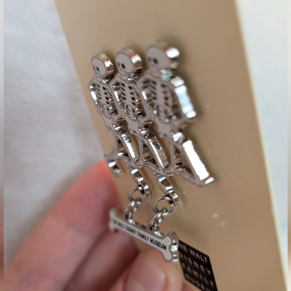 Disney pin The Walt Disney Family Museum Skeleton Dance Dangle new - Picture 3 of 3